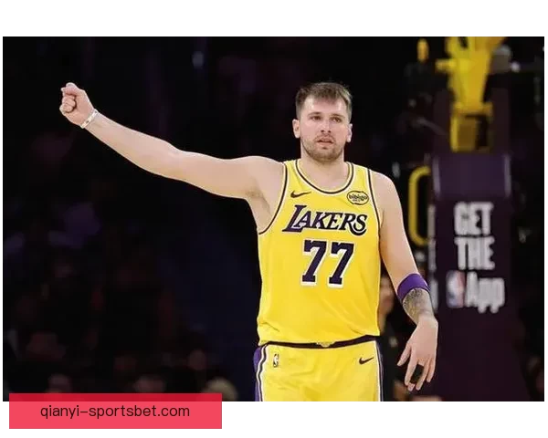 湖人天塌了 东契奇赛季报销里夫斯休战六周季后赛首战遭遇重创